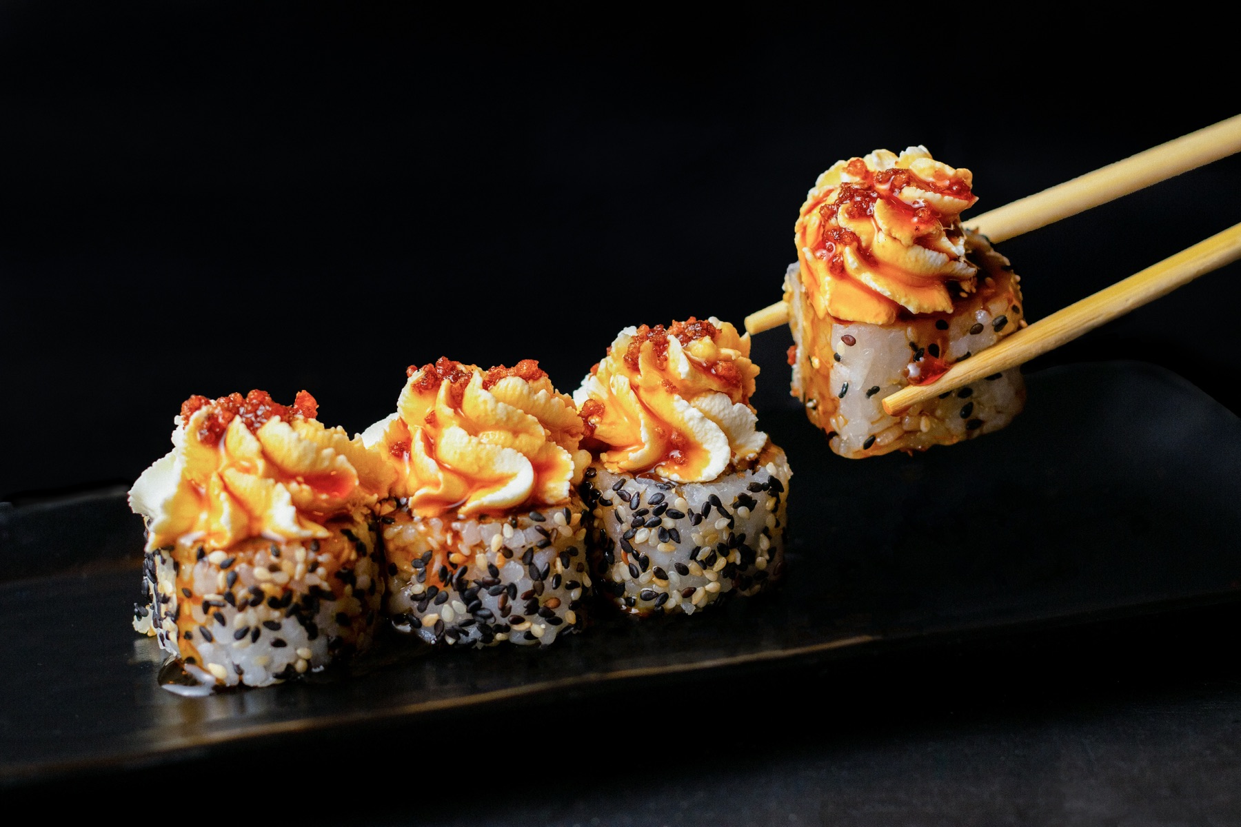 Torched aburi rolls